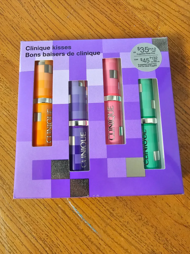 Clinique Kisses Lipstick Set, New in Box thumbnail