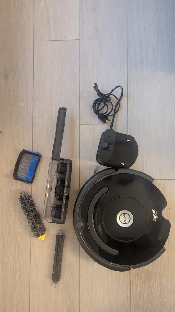 iRobot Roomba Vacuum Cleaner thumbnail