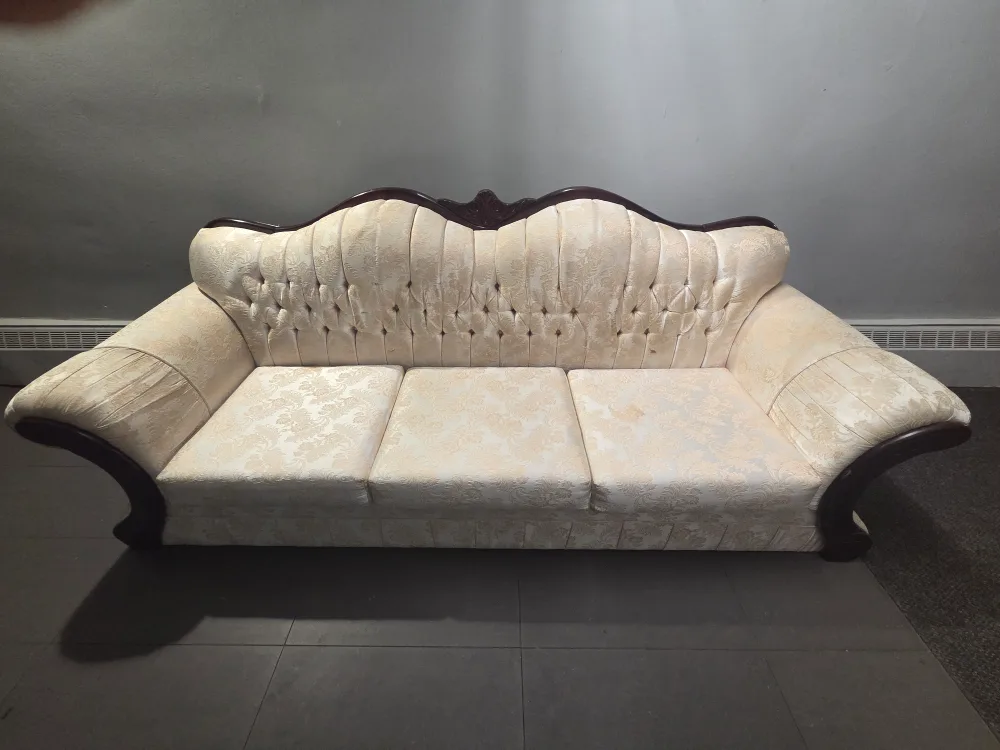 Elegant Cream Sofa thumbnail