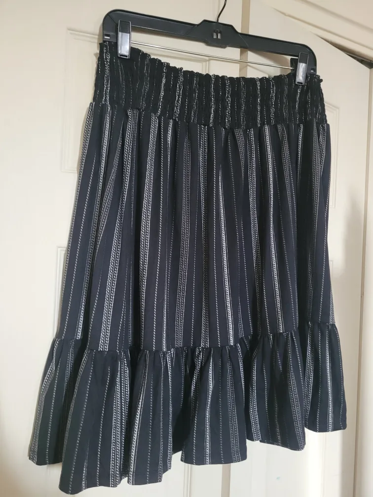 Ardene Black Striped Ruffle Skirt - Size 1X thumbnail
