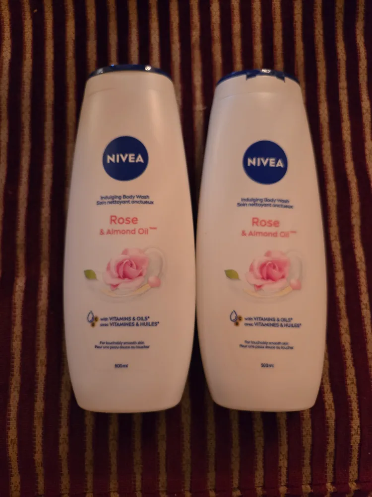 Nivea Rose & Almond Oil Body Wash (500ml) thumbnail