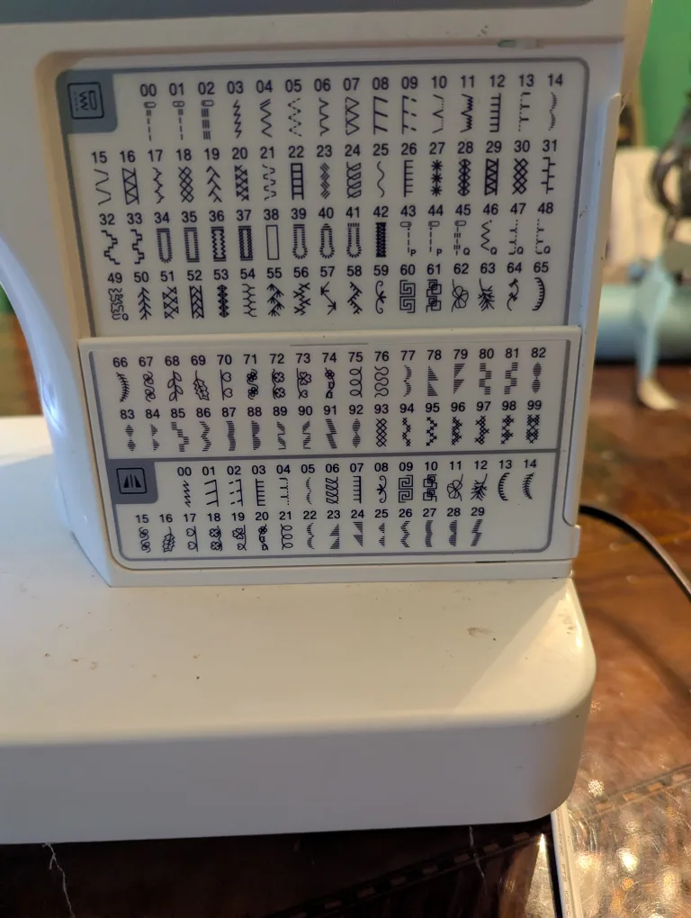 🇨🇦Brother CP2410 Sewing Machine image indicator(2)