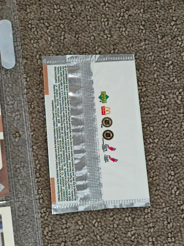 1999-2000 McDonalds Upper Deck Hockey Card Retro - 16 Cards image indicator(8)