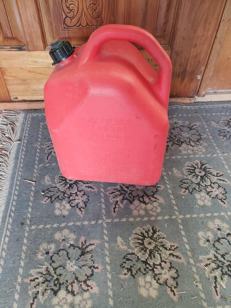 Red 5 Gal Gas Can