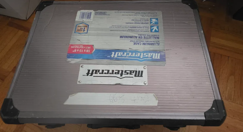 Mastercraft Aluminum Case 18x13x6" image indicator(2)