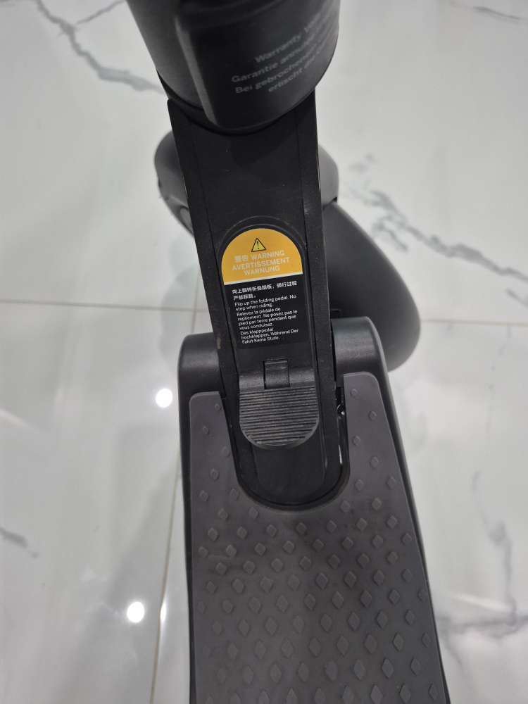 Segway Ninebot E25A Electric Scooter - Great Condition! - photo 4