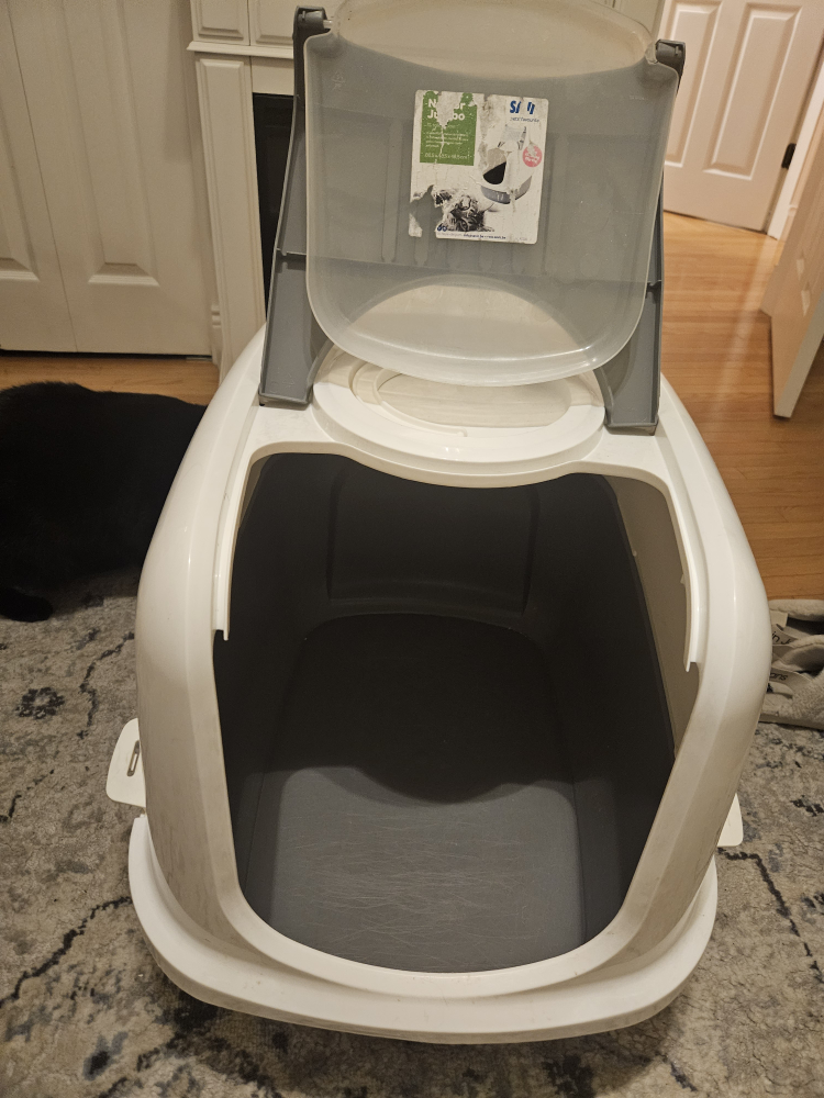 Cat Litter Box With Lid - photo 2