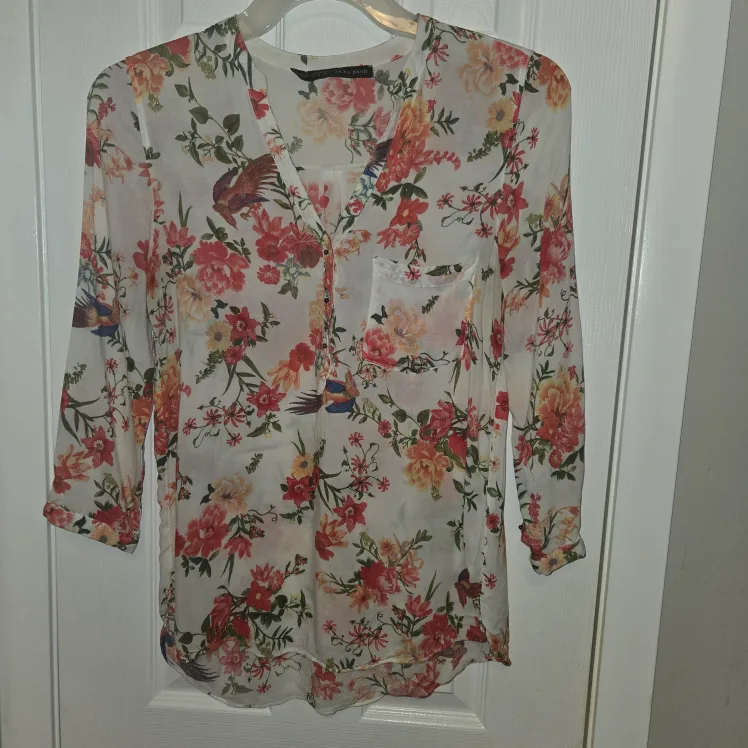 Zara Basic Floral Print Blouse - Size M thumbnail