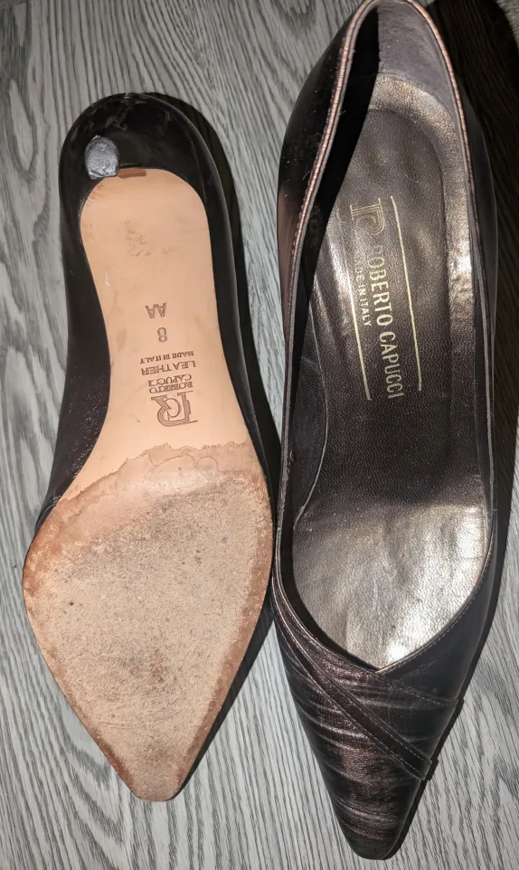 👠Roberto Capucci Bronze Heels👠 image indicator(6)