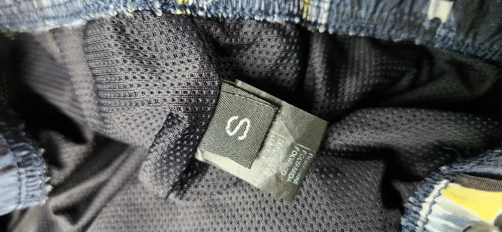 Swim Trunks - Size S🇨🇦 mens thumbnail