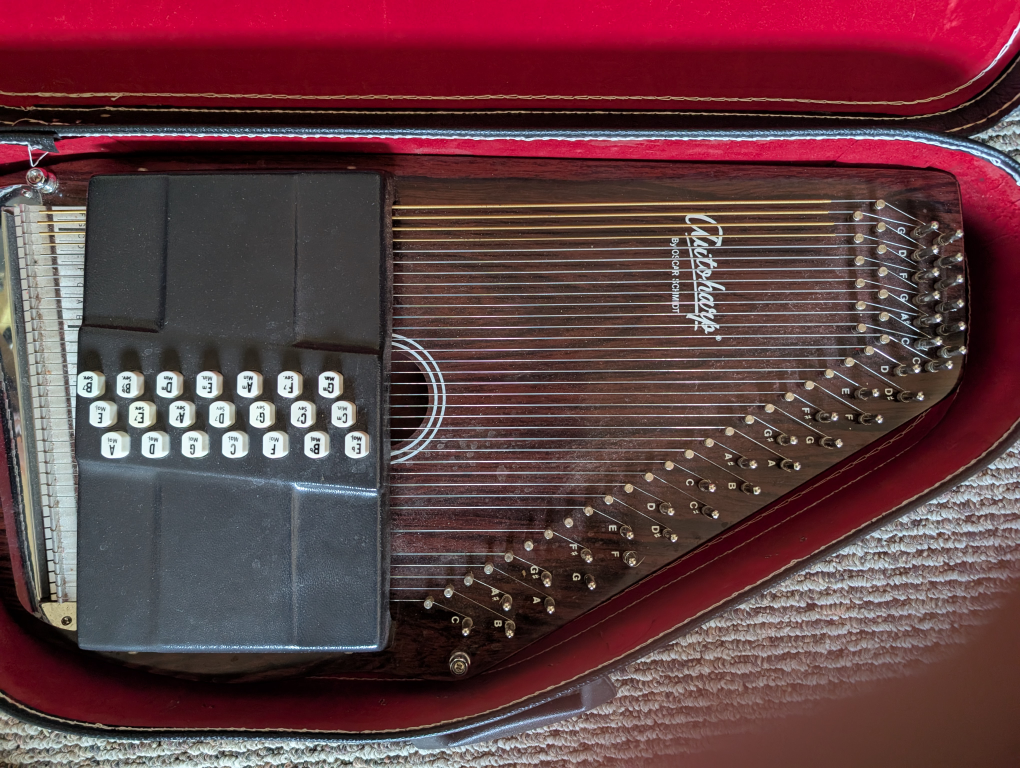Oscar Schmidt 36 string Autoharp w/ Case - photo 5