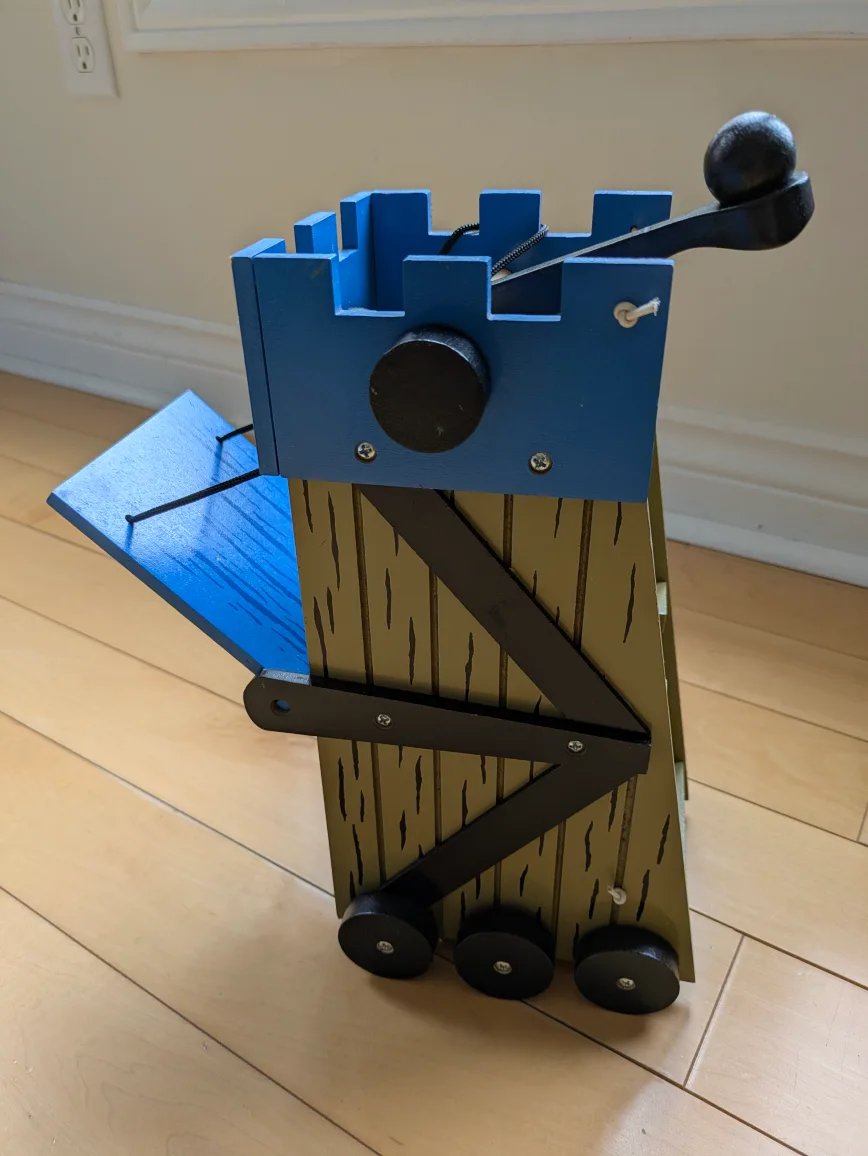 Wooden Excalibur Castle and siege tower playset image indicator(7)