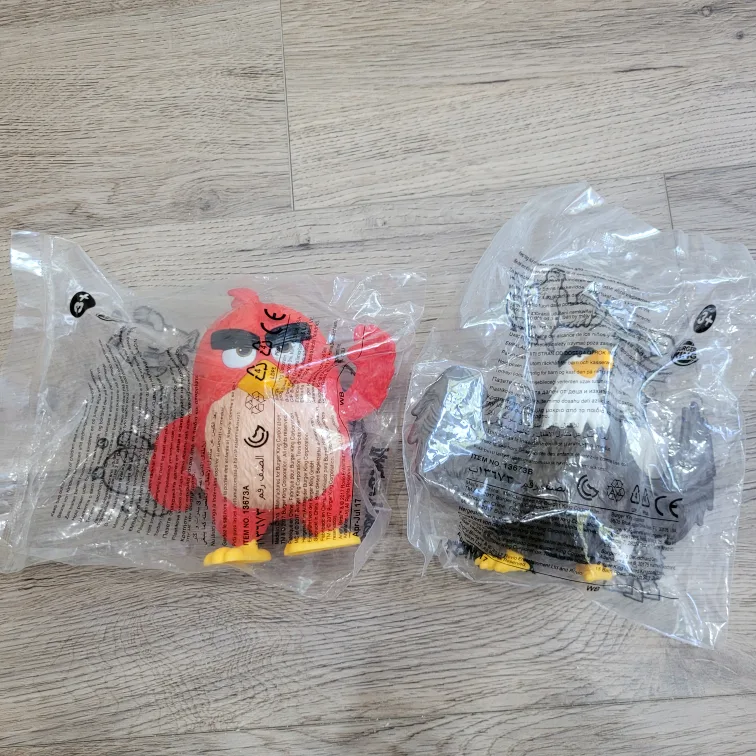 2pcs Lot Angry Birds McDonald's Toy image indicator(2)