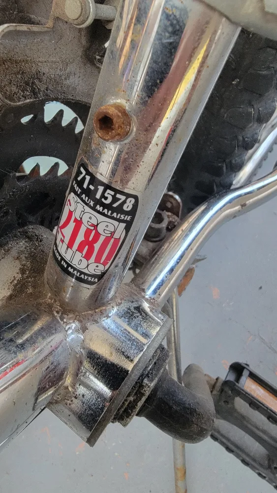 Supercycle Bullet Chrome 24" Mountain Cruiser Bicycle – 18-Speed image indicator(10)