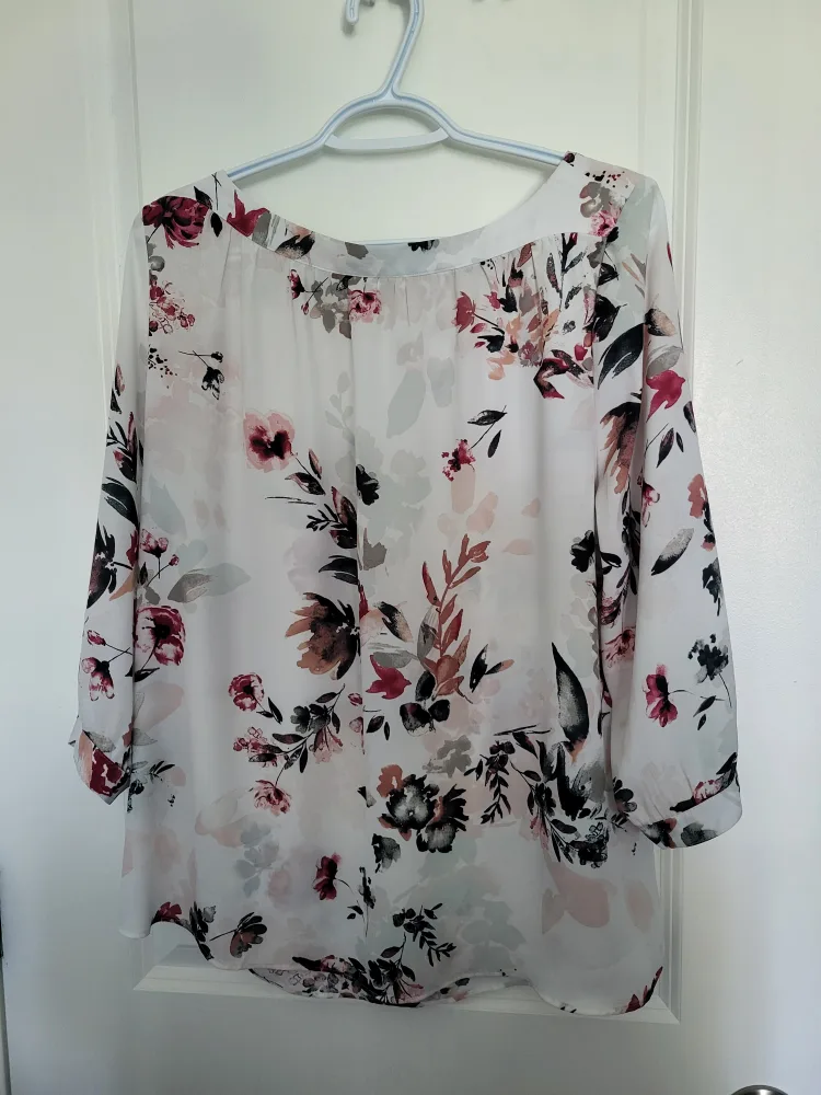 Reitmans blouse size XL thumbnail