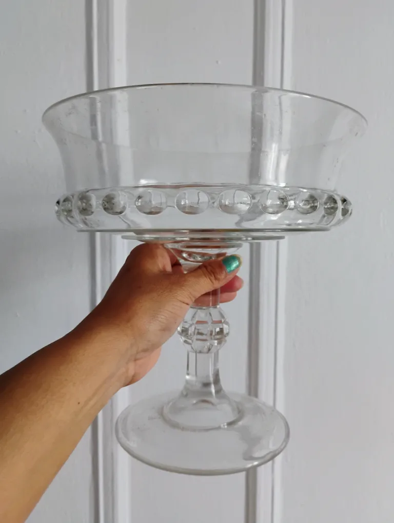 "🥕" Clear Glass Pedestal Fruit Bowl thumbnail