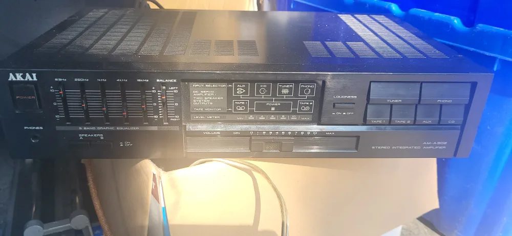 Akai AM-A302 Stereo Integrated Amplifier thumbnail