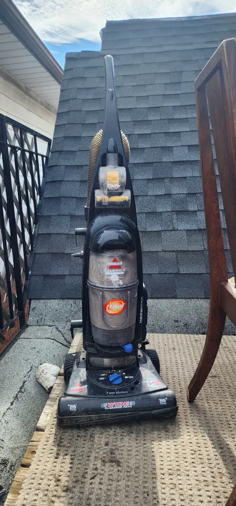 Bissell CleanView Helix Vacuum thumbnail