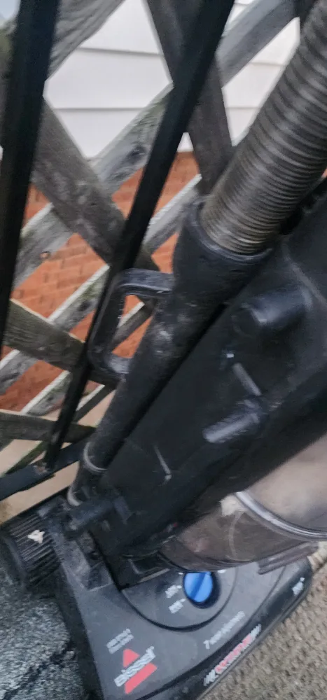 Bissell CleanView Helix Vacuum image indicator(2)