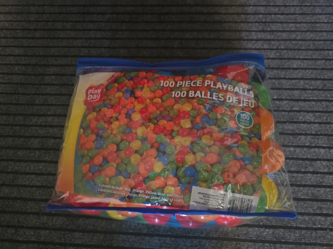Play Day 100 Piece Play Balls thumbnail