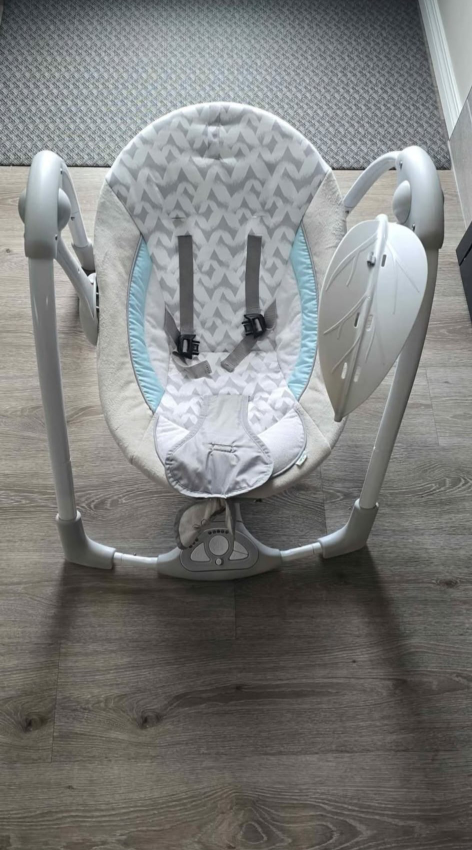 Automatic baby Swing