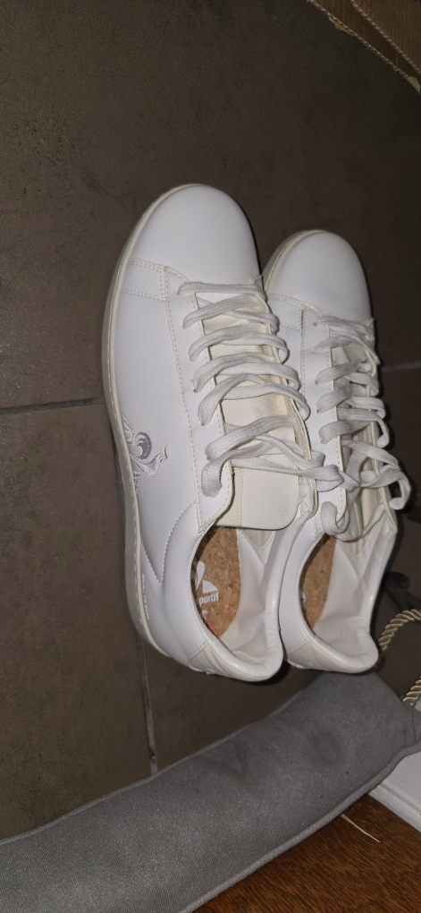 Le Coq Sportif White Sneakers size 10.5 men