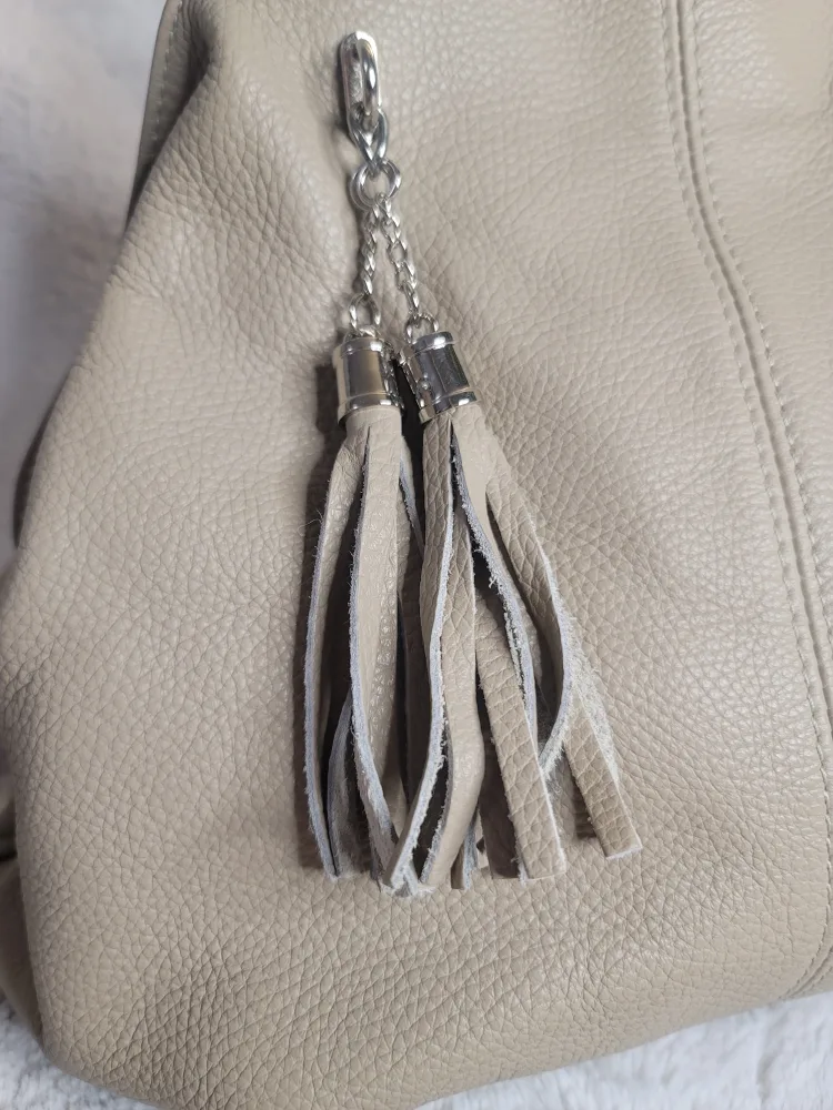 New Italian Leather handbag image indicator(2)