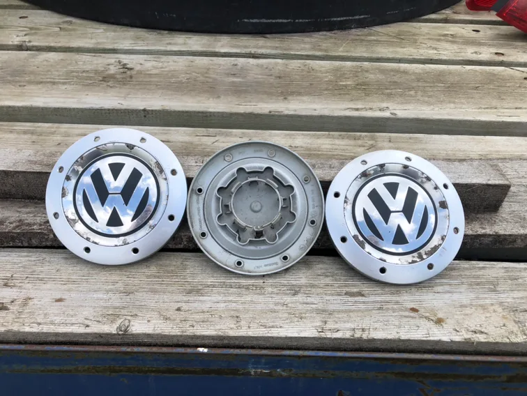 2006-2009 Volkswagen Golf Jetta Touran Center Hub cover caddies image indicator(5)