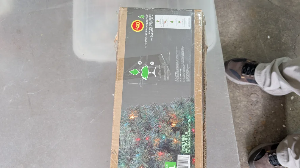 👀- 4-FT Pre-Lit Franklin Pine Tree. FCFS thumbnail
