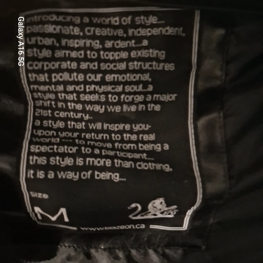 Black Quilted Vest - Size M image indicator(3)