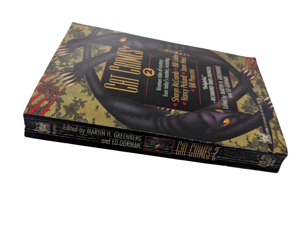 USED paperback book Cat Crimes 2 by Greenberg, Martin H. image indicator(3)