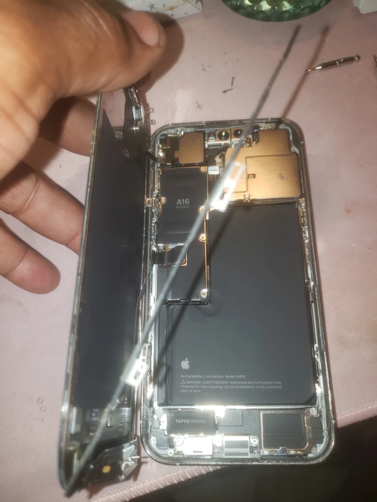 phone repairs - photo 2