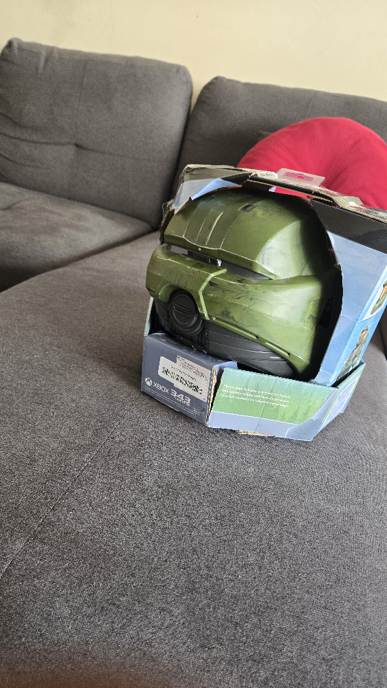 Wearable! Halo Master Chief Child Helmet Collectible Item - photo 3