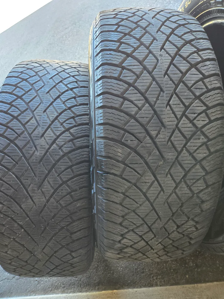 Nokian Hakkapeliitta R5 SUV 245/60R18 Winter Tires (Set of 4) image indicator(8)