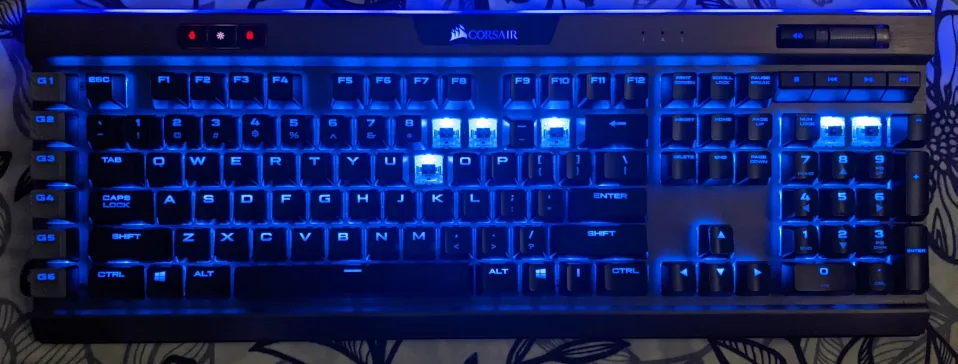 ⌨️ Corsair K95 RGB Mechanical Keyboard – $35 (Fast Sale!) 💸 image indicator(2)