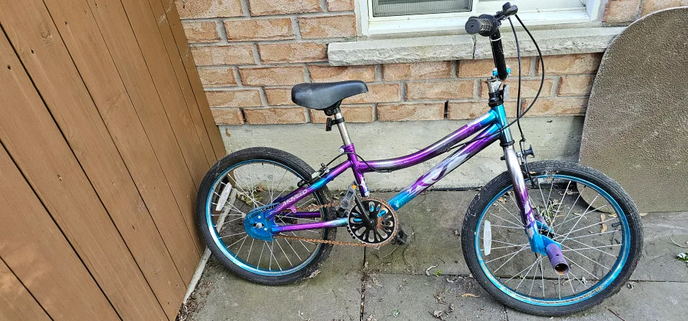 Magna Kids' Bike - Great Condition! thumbnail