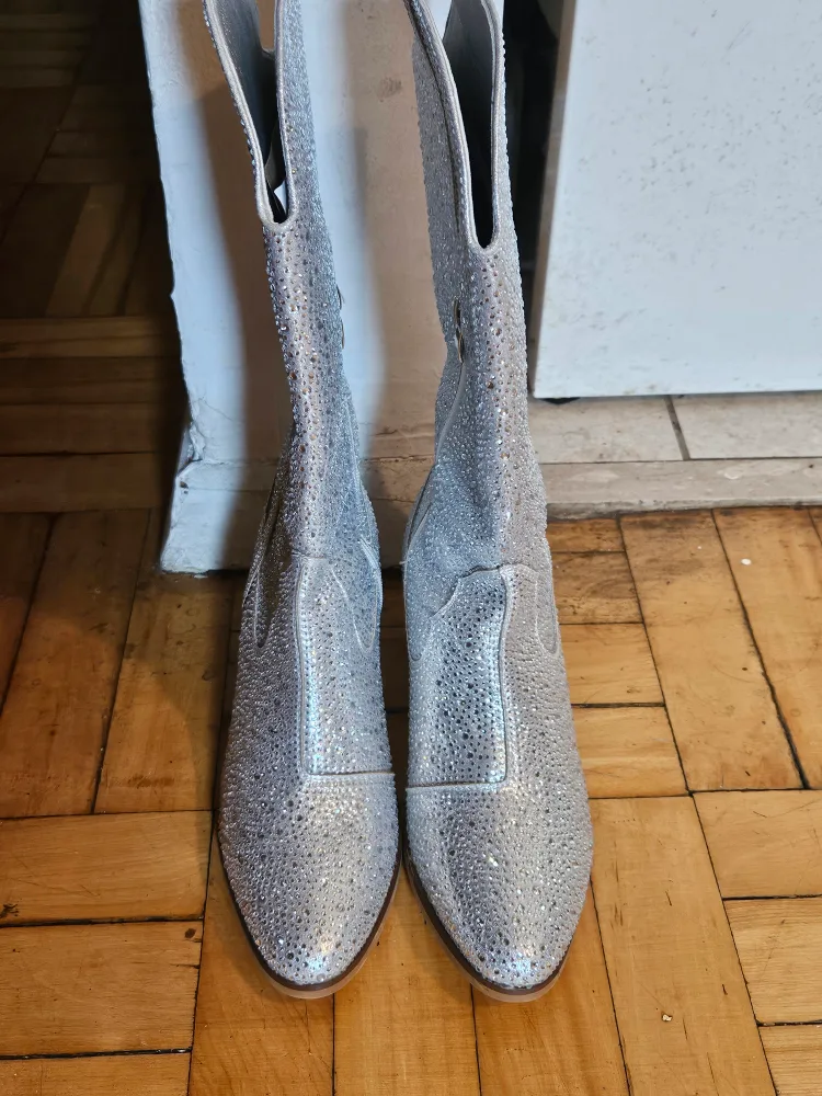 Rhinestone Size 7 Cowboy Boots - Silver thumbnail