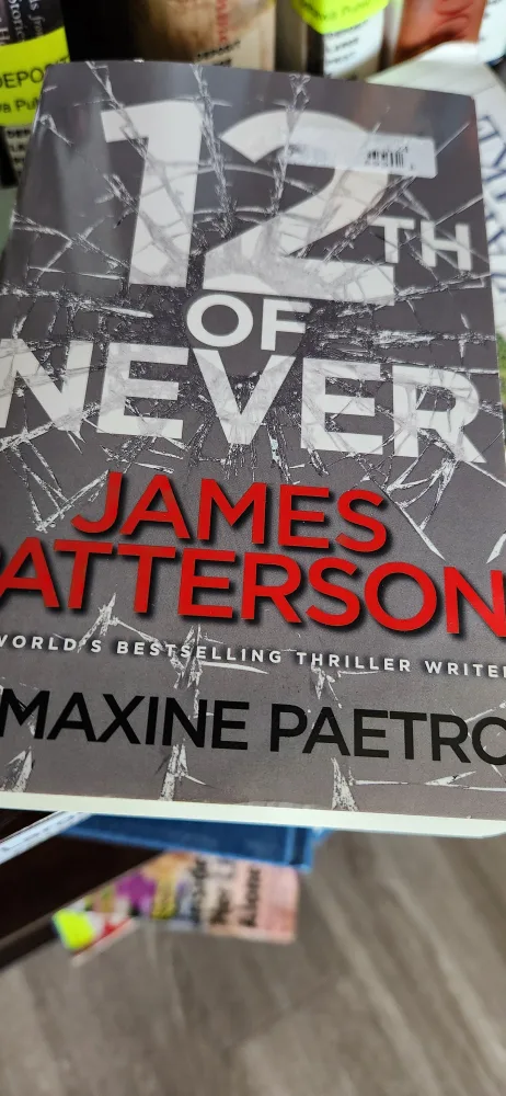 12th of Never by James Patterson🇨🇦 thumbnail