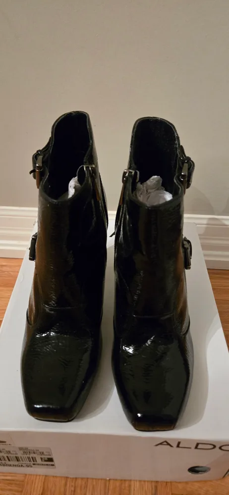Aldo Imbrenda Black Ankle Boots - Size 8 image indicator(2)