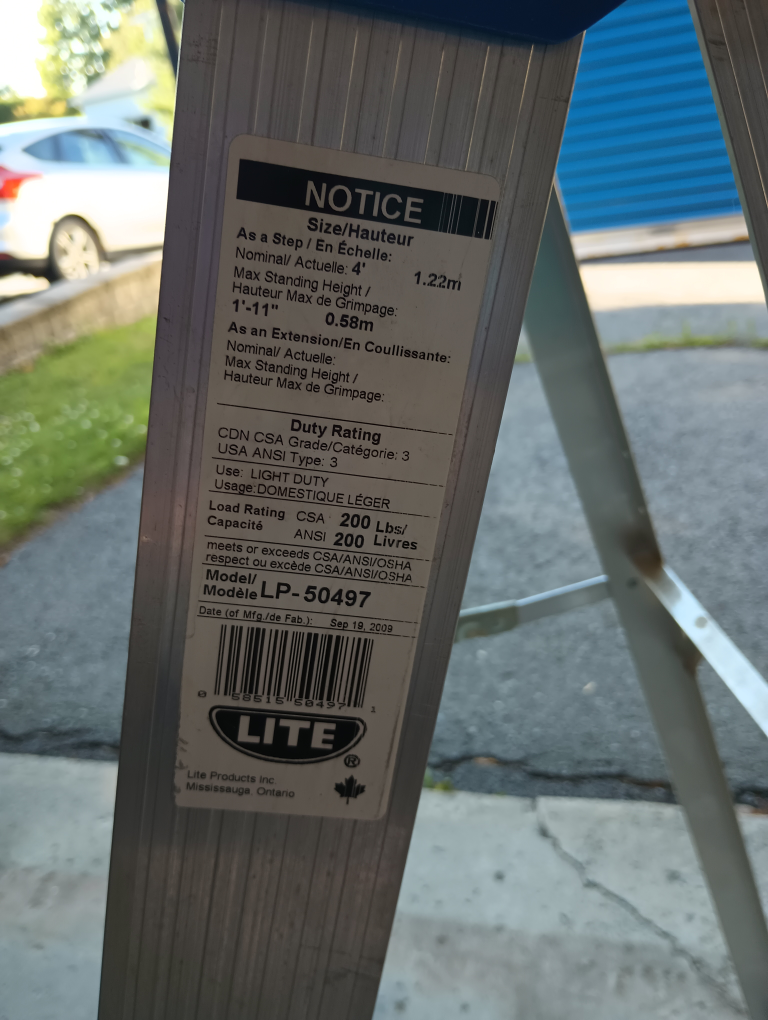 Lite 6' & 4' Step Ladders - photo 2