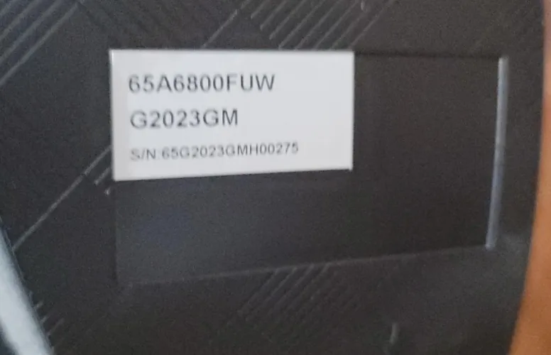 FREE Hisense 65" TV Broken Screen image indicator(2)