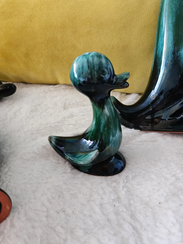 Blue Mountain Pottery Duck Family image indicator(3)