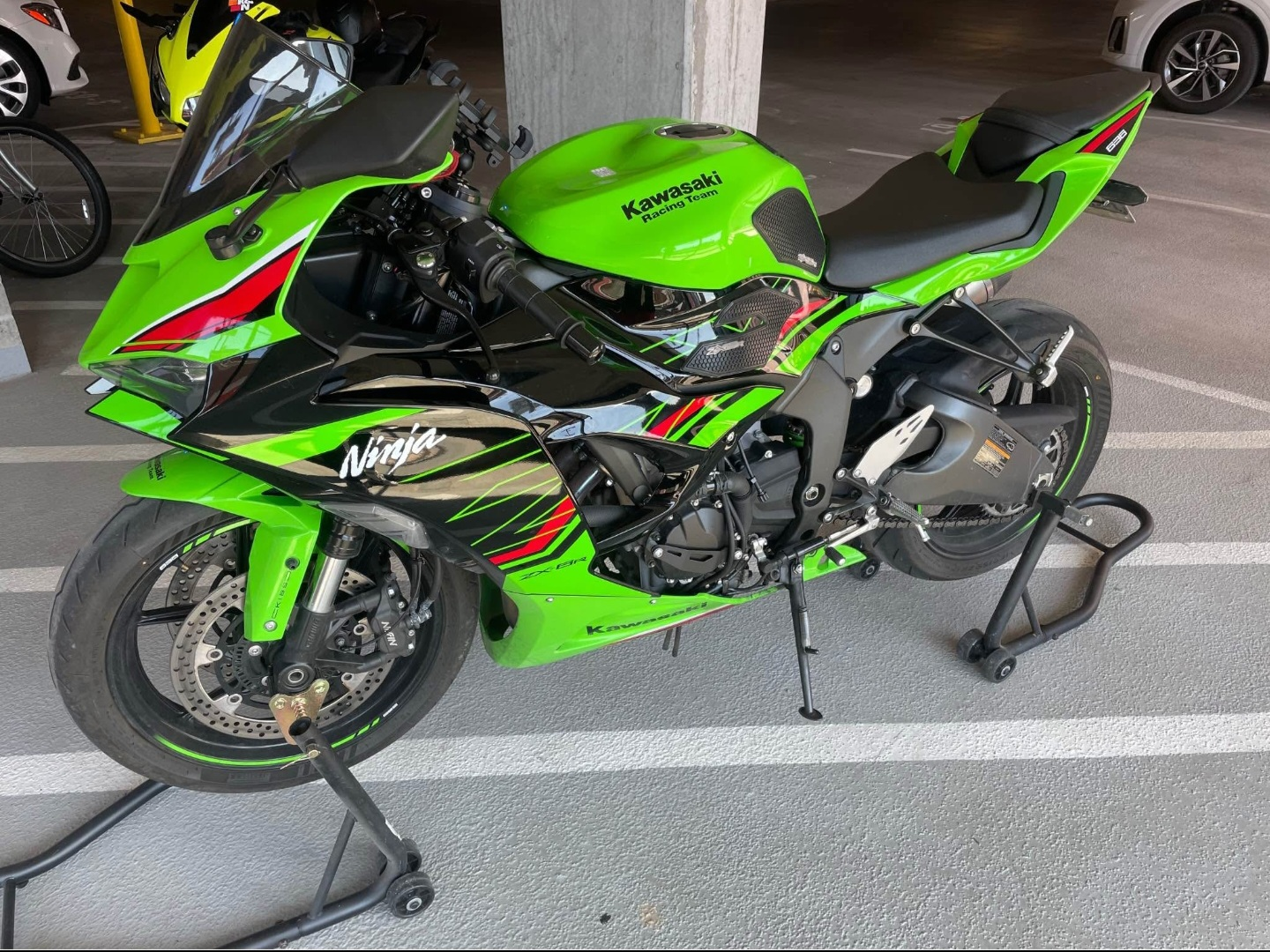 Kawasaki Ninja ZX-6R KRT ABS - photo 5