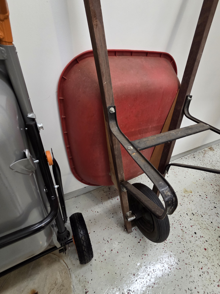 WORX Aerocart Wheelbarrow - photo 5