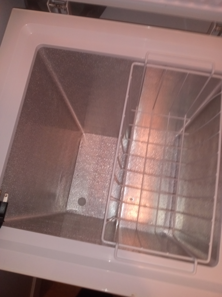 Insignia Chest Freezer - White - photo 2