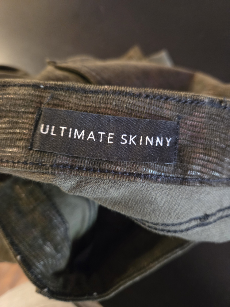 Guess Ultimate Skinny Jeans, Size 25 - photo 5