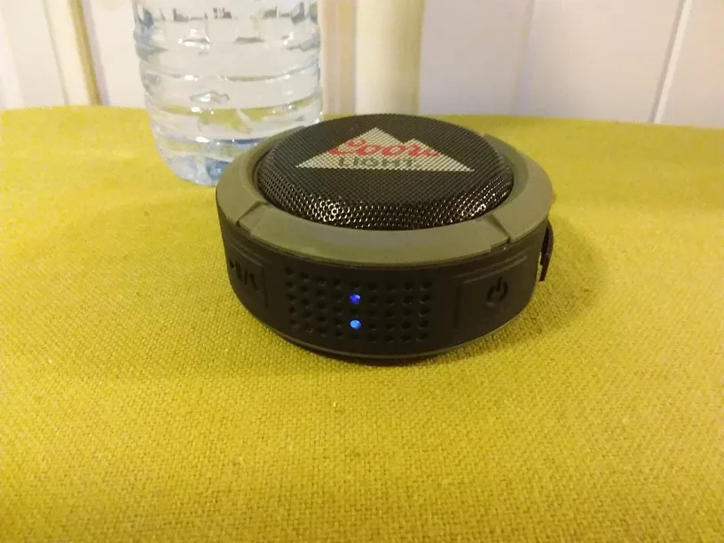 ➡️ Coors Light Bluetooth Speaker 🔊🎶 image indicator(2)