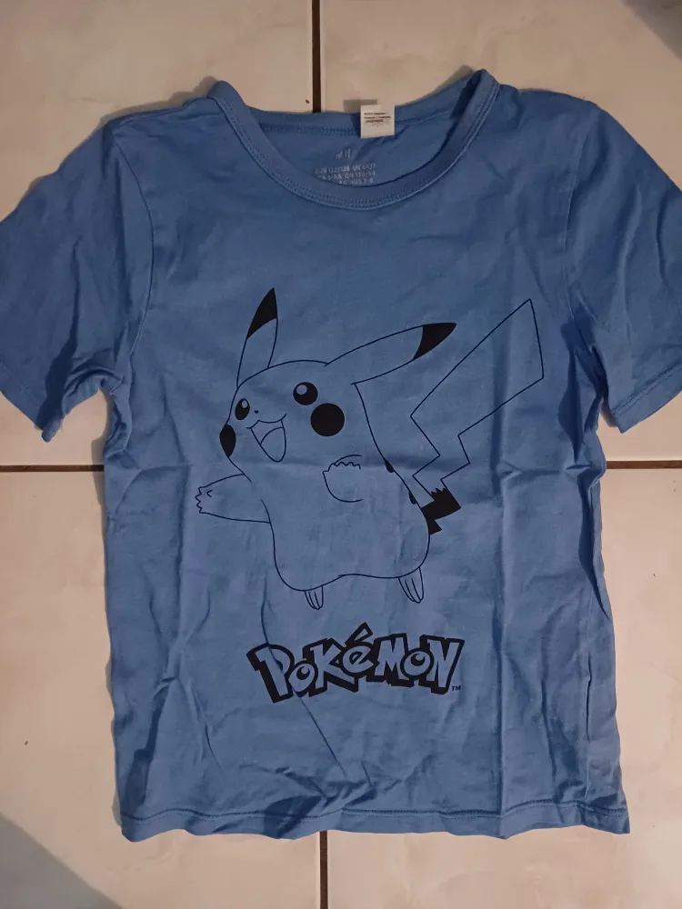 🇨🇦 Free: H&M Pokémon Pikachu T-Shirt - Size 6X thumbnail