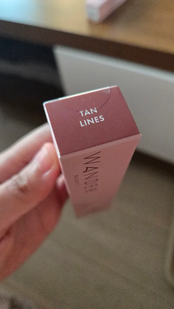 *NEW w/ box* Wander Beauty Lip Retreat Oil – Tan Lines (10ml) image indicator(2)