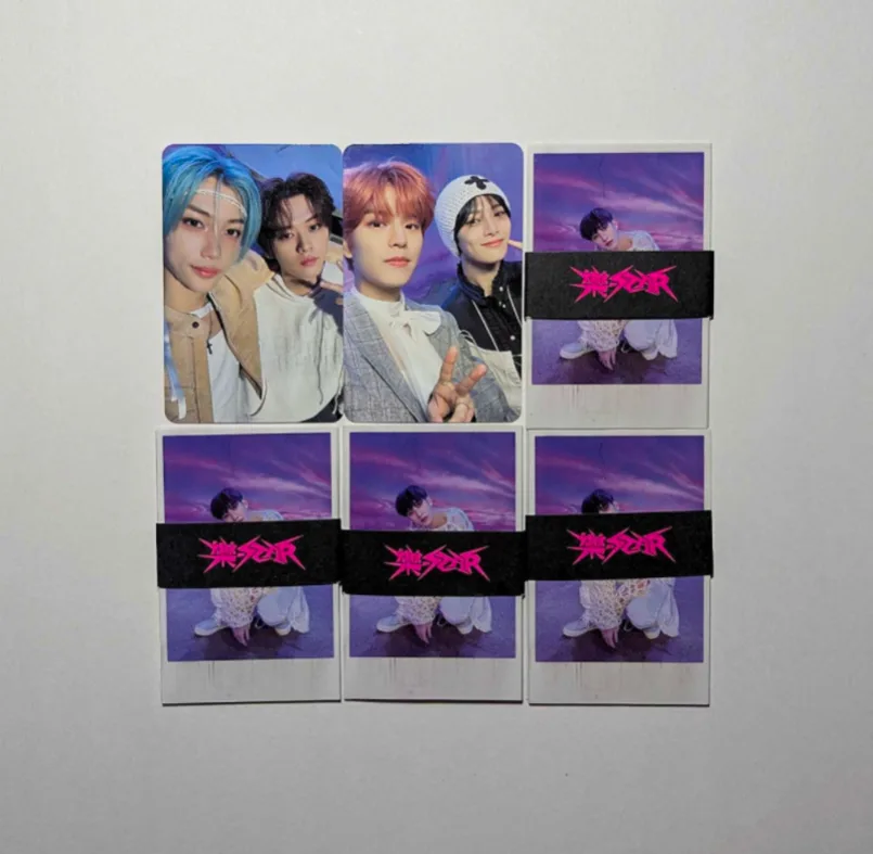 Stray Kids - ROCK-STAR Photocards/Inclusions thumbnail
